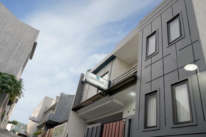 Dparagon Pamela 3 Hostel Yogyakarta Ngoại thất bức ảnh